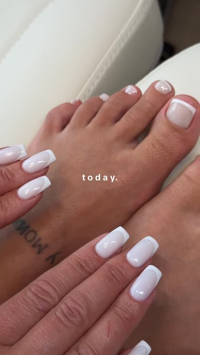 Hvid pedicure og manicure