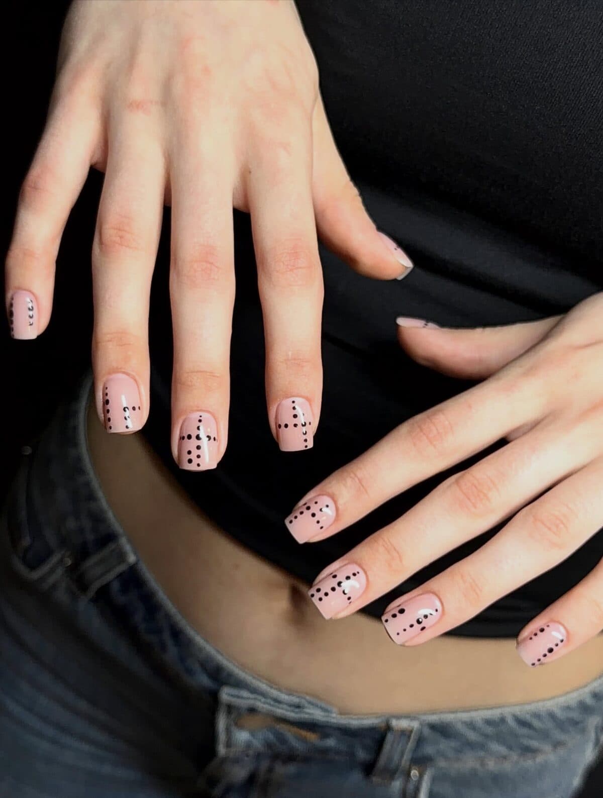 Nail art med prikker